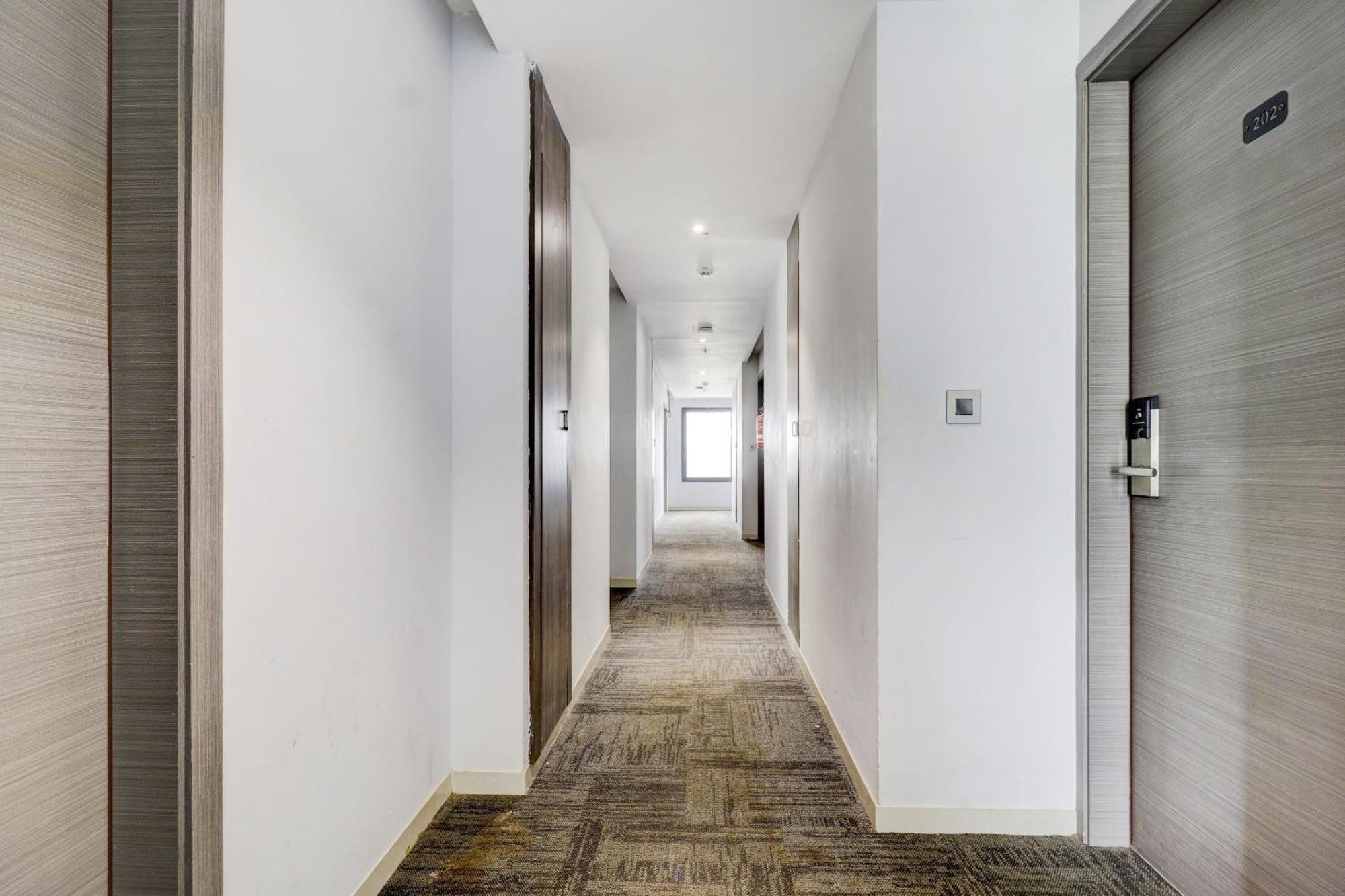 Super Sleek Townhouse Galexia Hotel And Resorts Bangalore Exterior photo