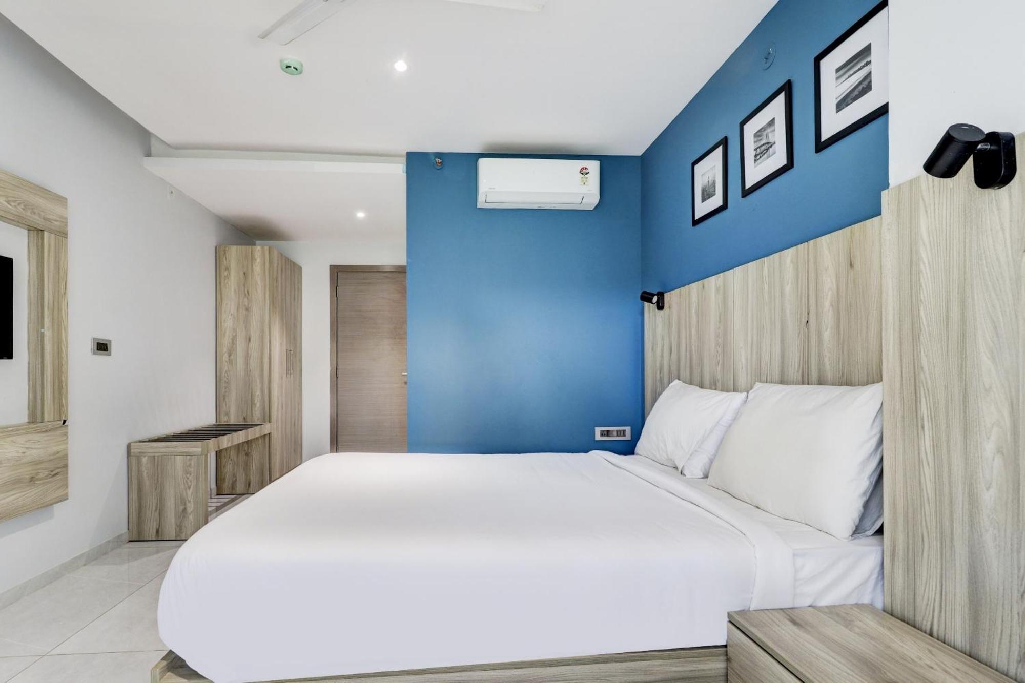 Super Sleek Townhouse Galexia Hotel And Resorts Bangalore Exterior photo
